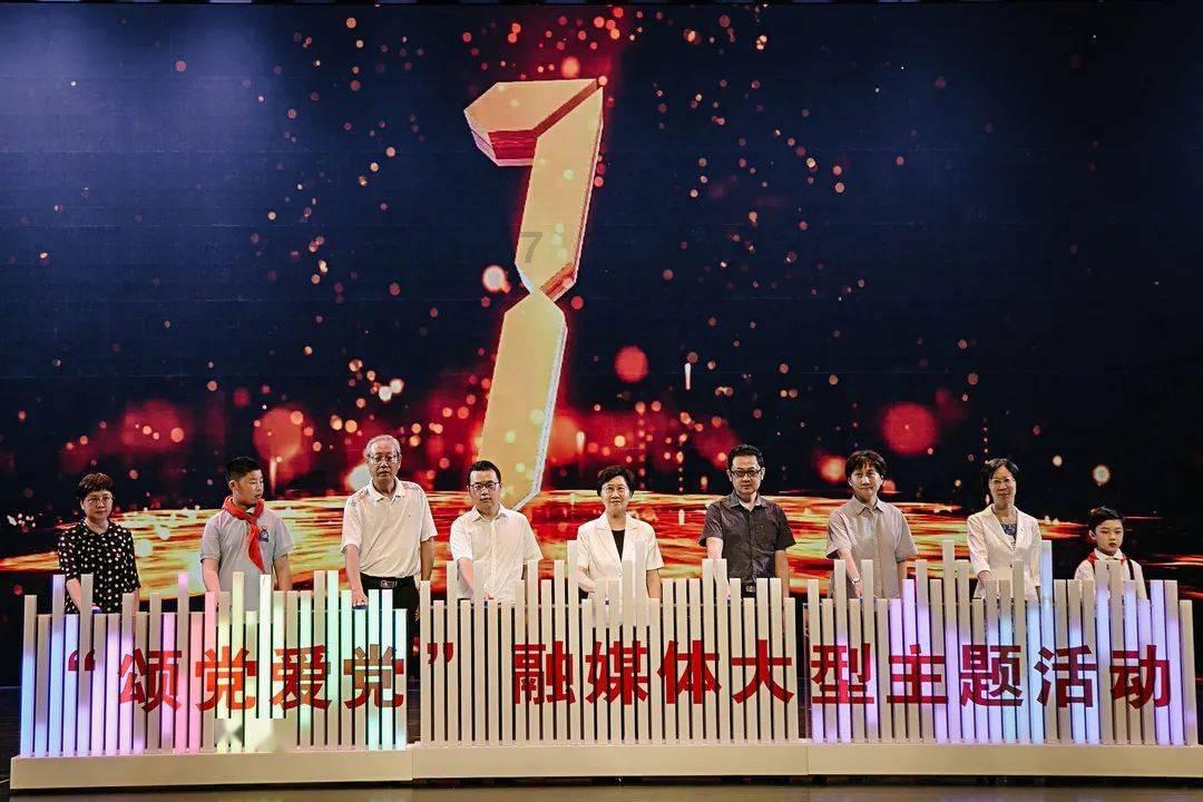 女朋友分手了几天就又找了一个男朋友到底啥意思？游戏画面